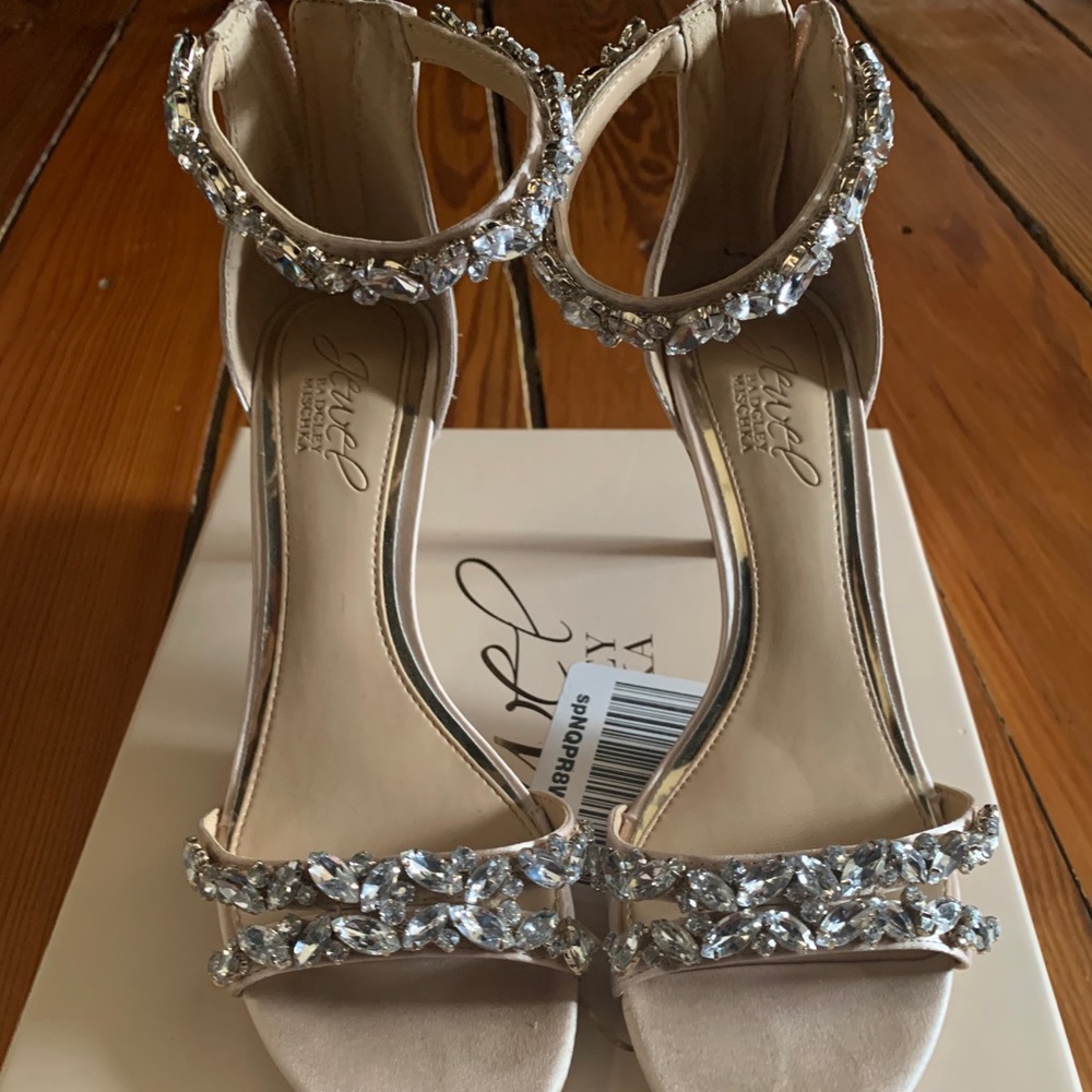 Jewel Badgley Mischka Caroline